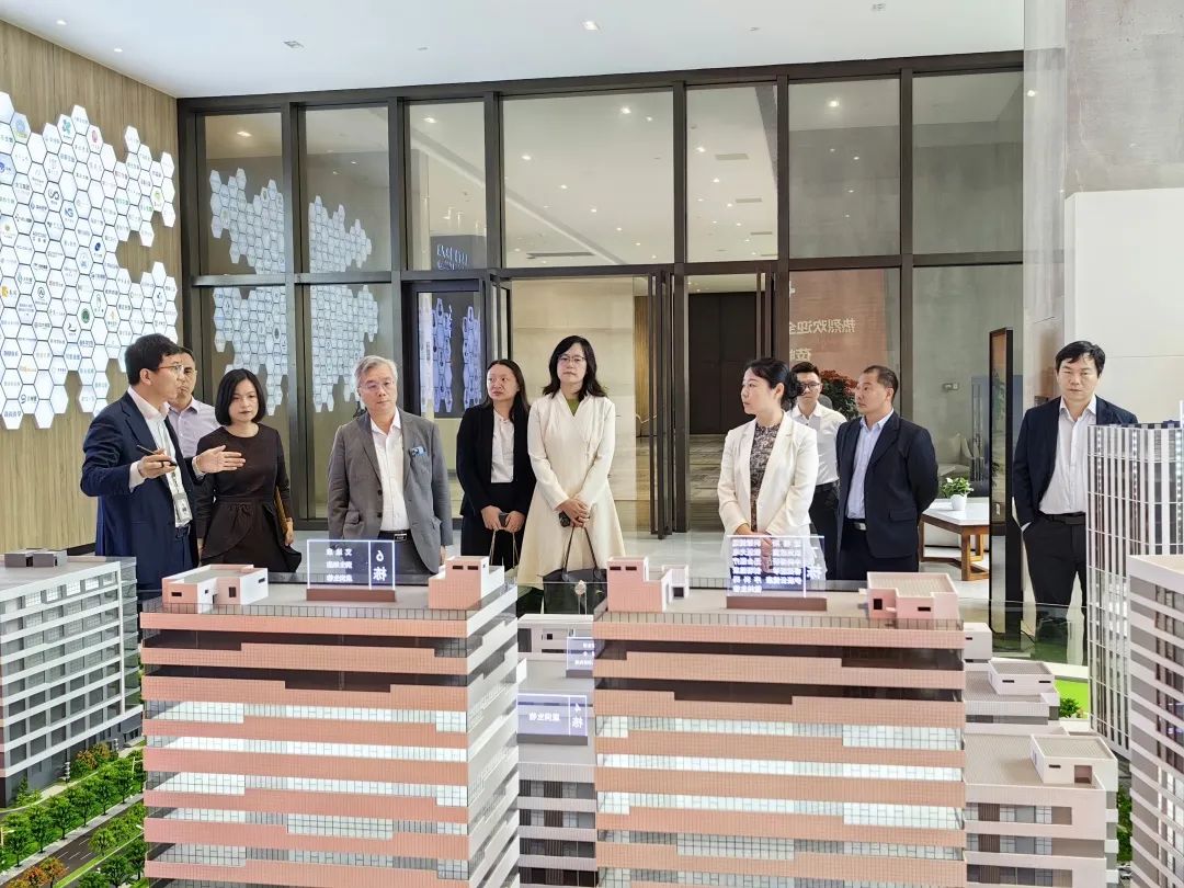 全國政協(xié)委員、畢馬威中國前副主席龔永德等一行蒞臨廣東醫(yī)谷考察調(diào)研